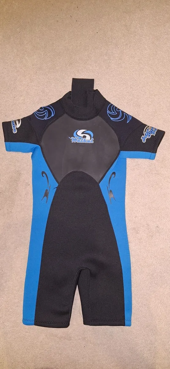 Kids Short Wetsuit, Age 9-10 - Image 1