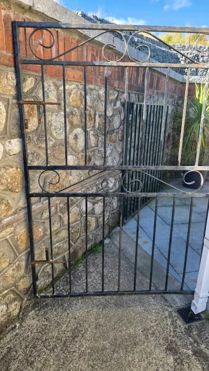 Side gate - Image 1