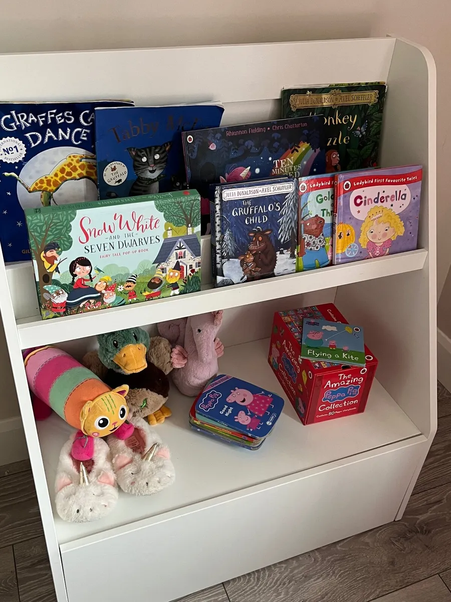 IKEA BERGIG Kids Bookcase and Toy Storage Display - Image 2