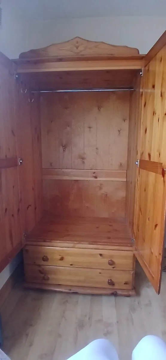 Wardrobe - Image 2