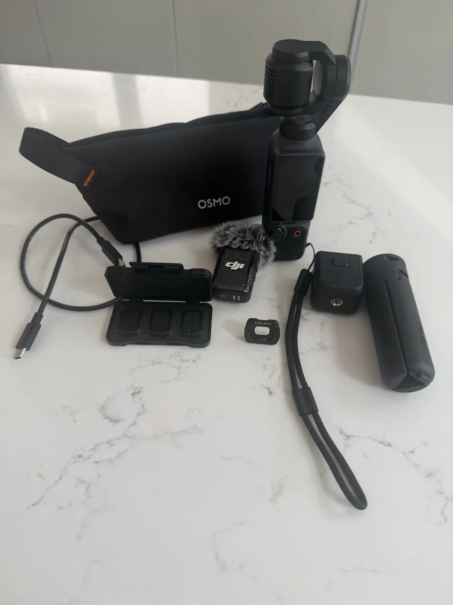 DJI Osmo Pocket 4 + Accessories - Image 2