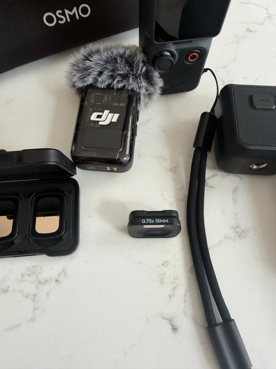 DJI Osmo Pocket 4 + Accessories - Image 4