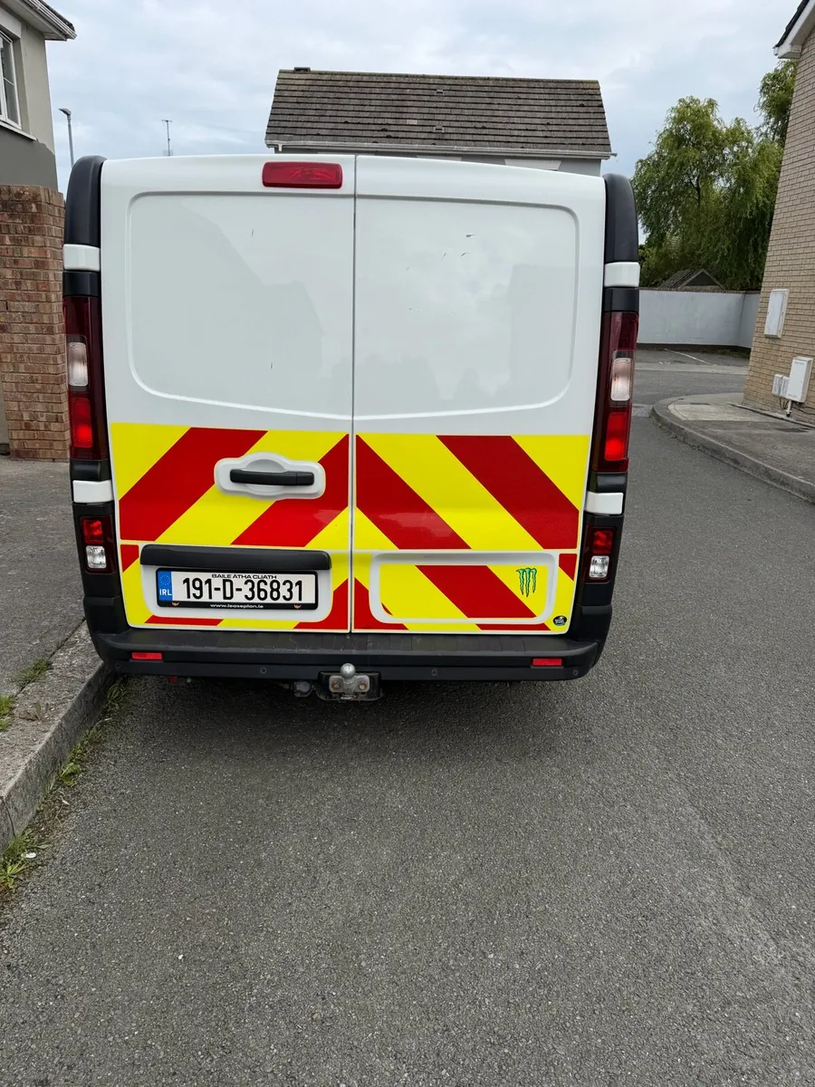 Vivaro low mileage - Image 2