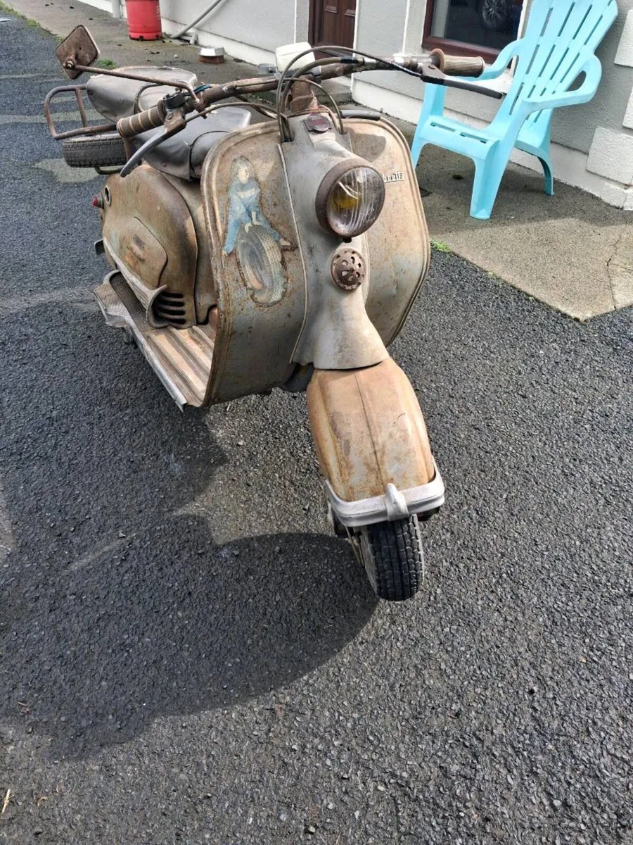 Lambretta LI125 - Image 1