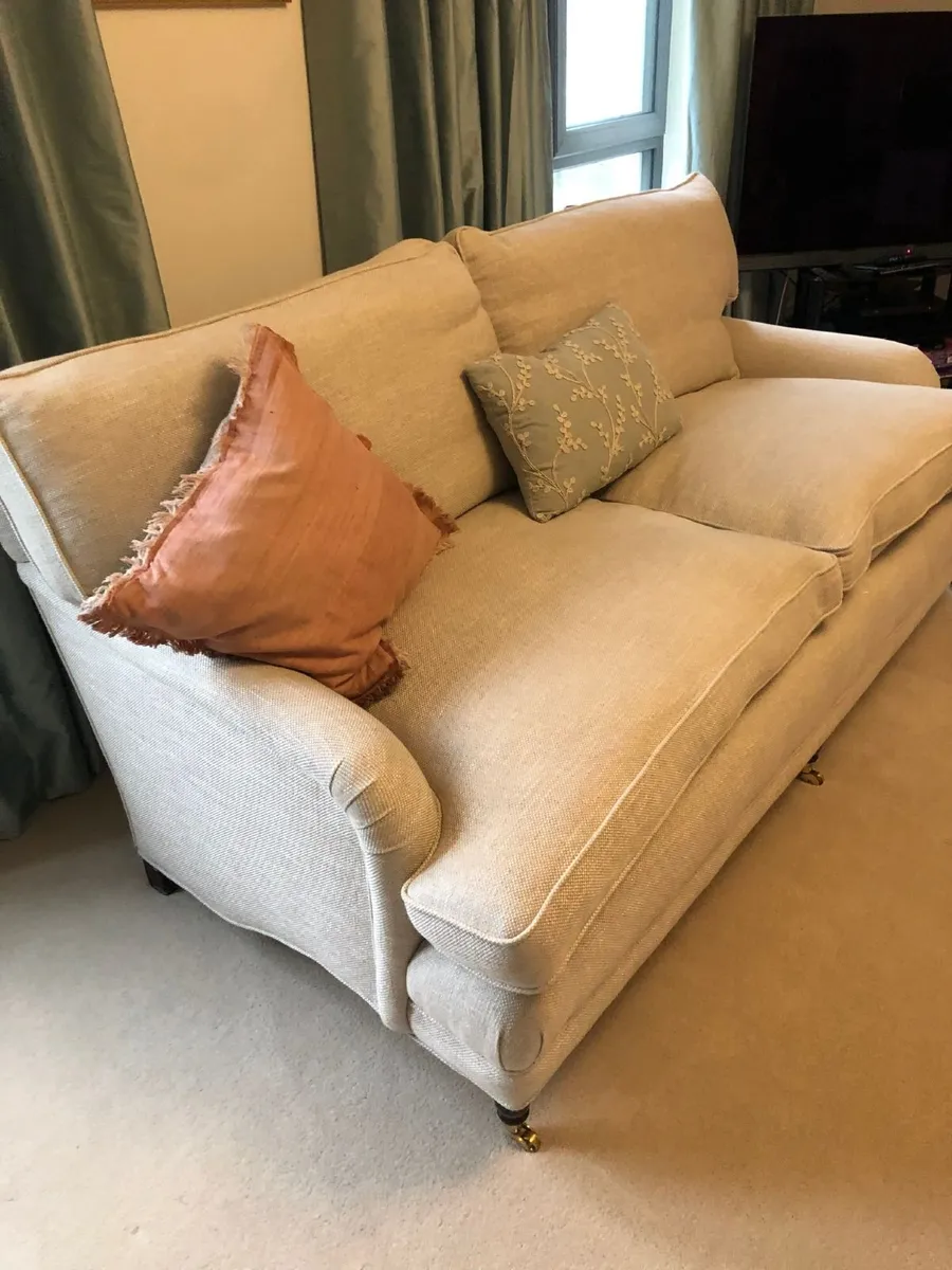 Beautiful 3 seater Helen Turkington couch for sale - Image 2