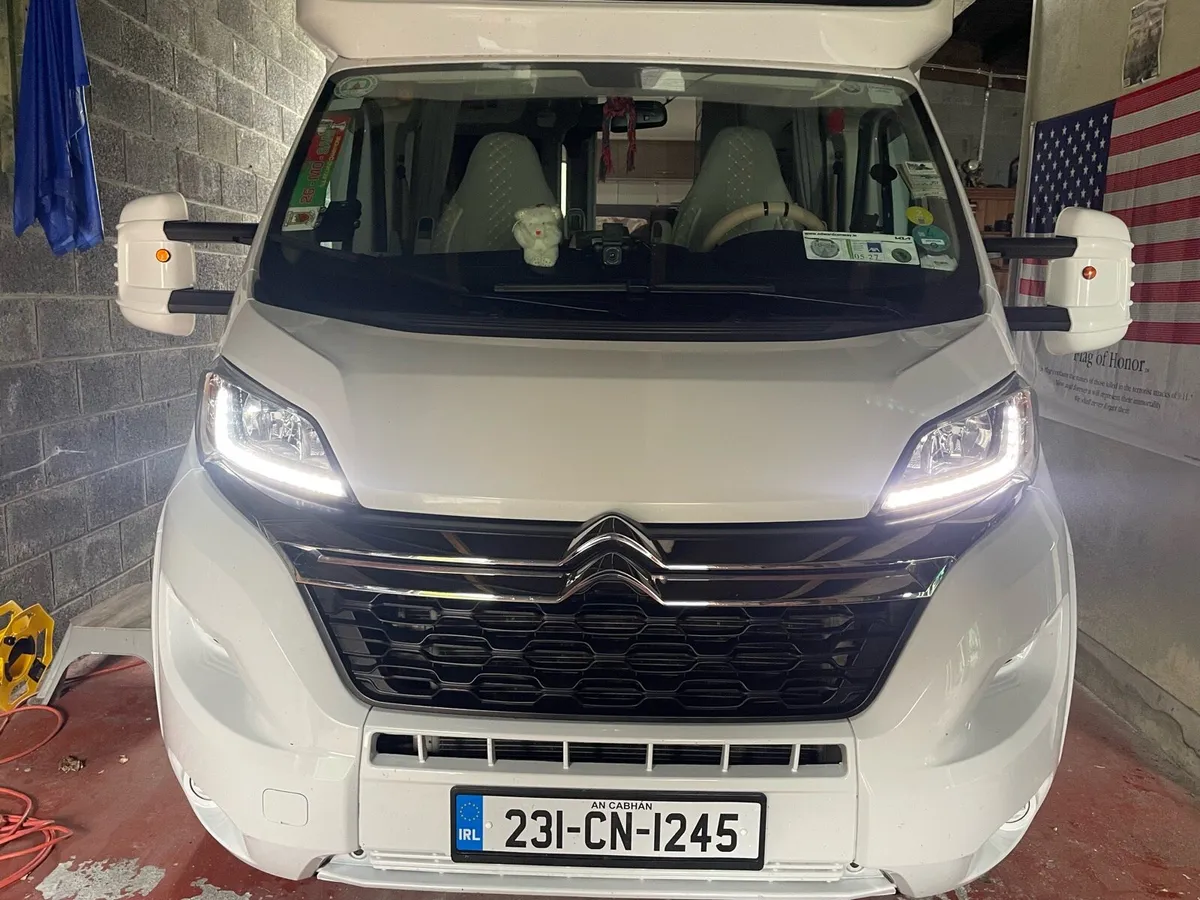 2023 Etrusco  T7300sb - Image 1