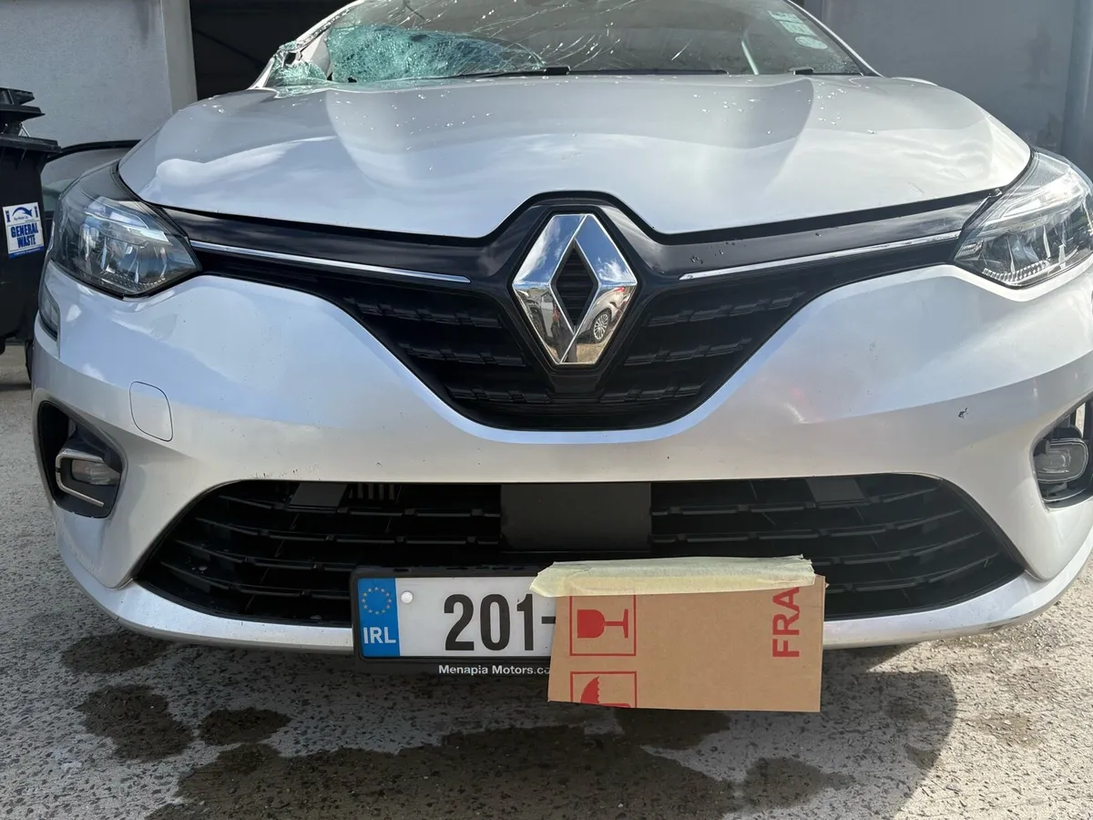 2020 Renault Clio petrol - Image 3