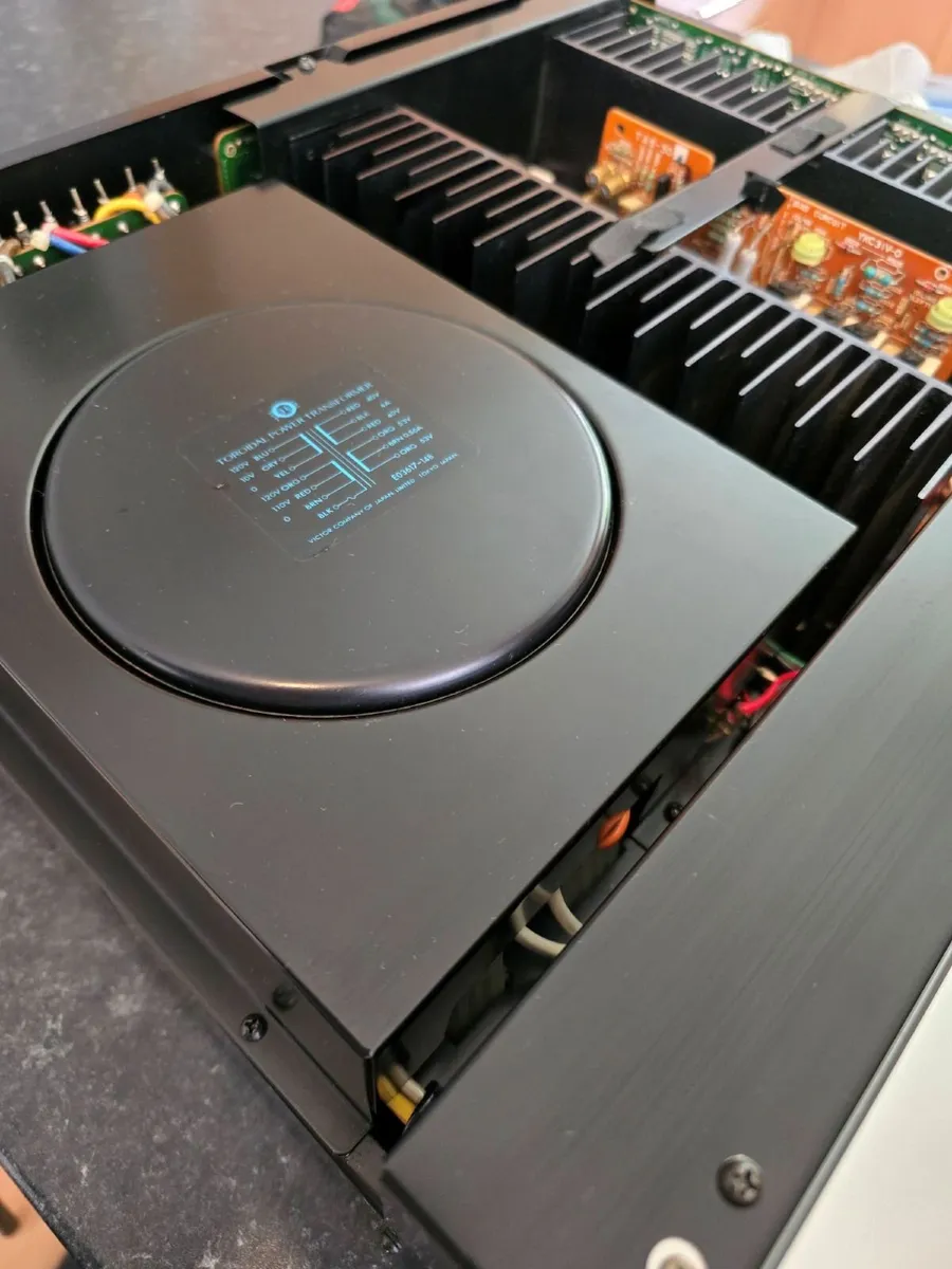 JVC A-X9 HI-END POWER AMPLIFIER NEW CAPACITORS - Image 3