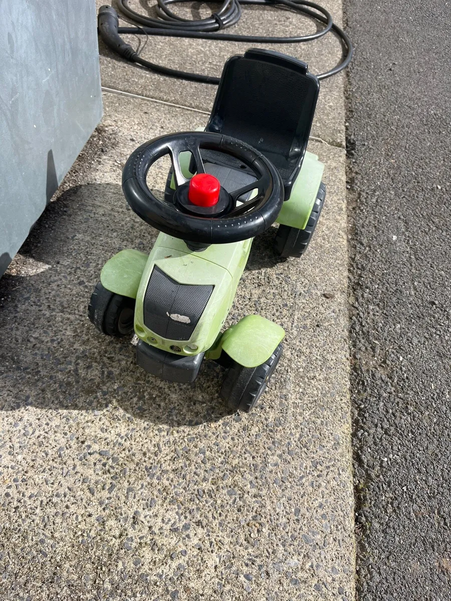 Toy tractor - Image 2