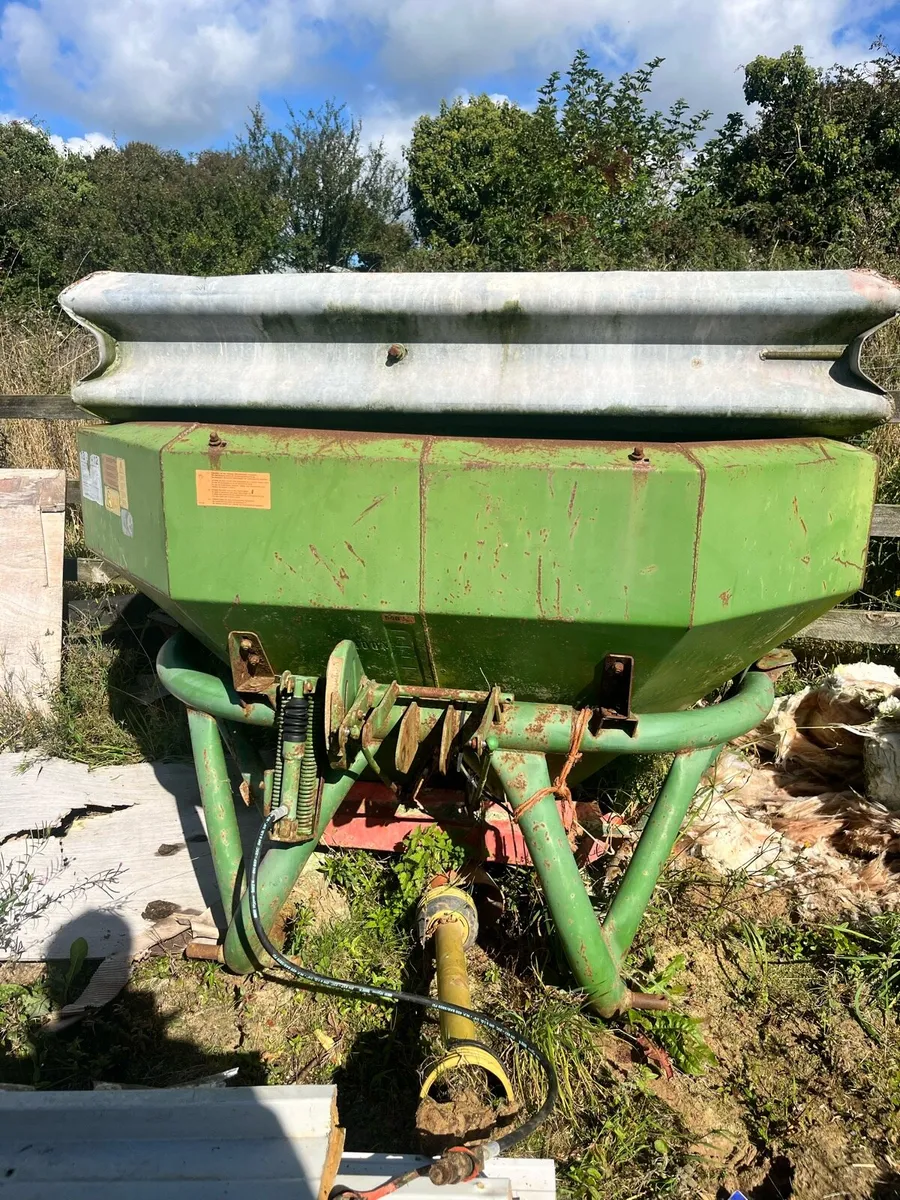Amazone spreader ZA-F 1204 - Image 1