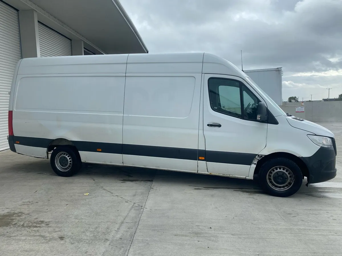 2018 MERCEDES SPRINTER LWB. TAXD AND TESTED - Image 3