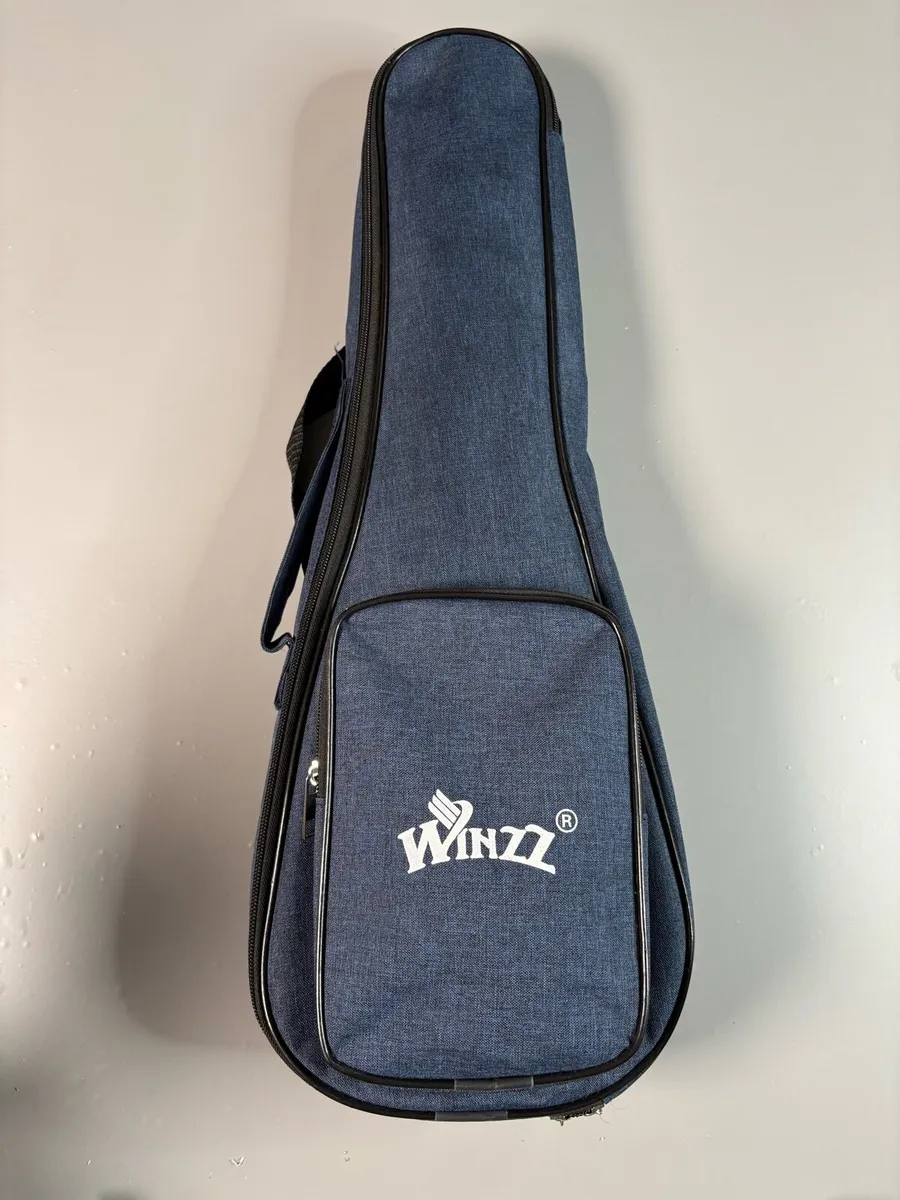 Ukulele + Case + Tuner + Capo - Image 4