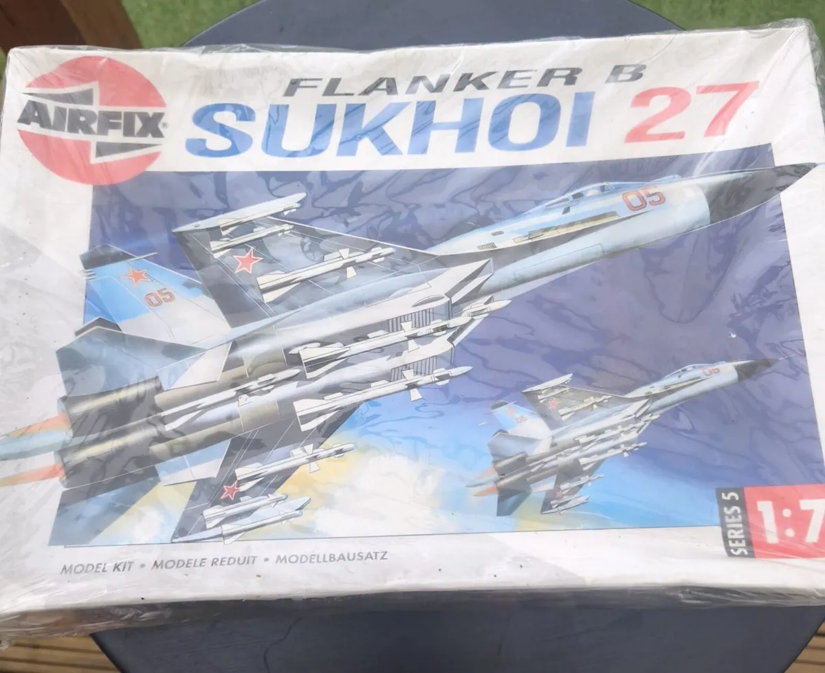 Vintage Aircrafts and cars model kits - Image 3