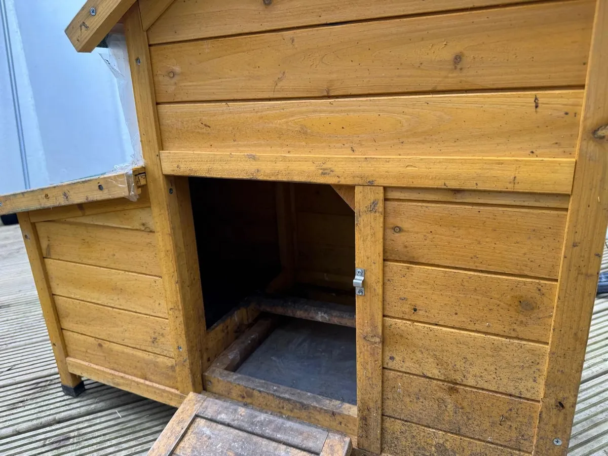 Wooden coop for sale - Image 3