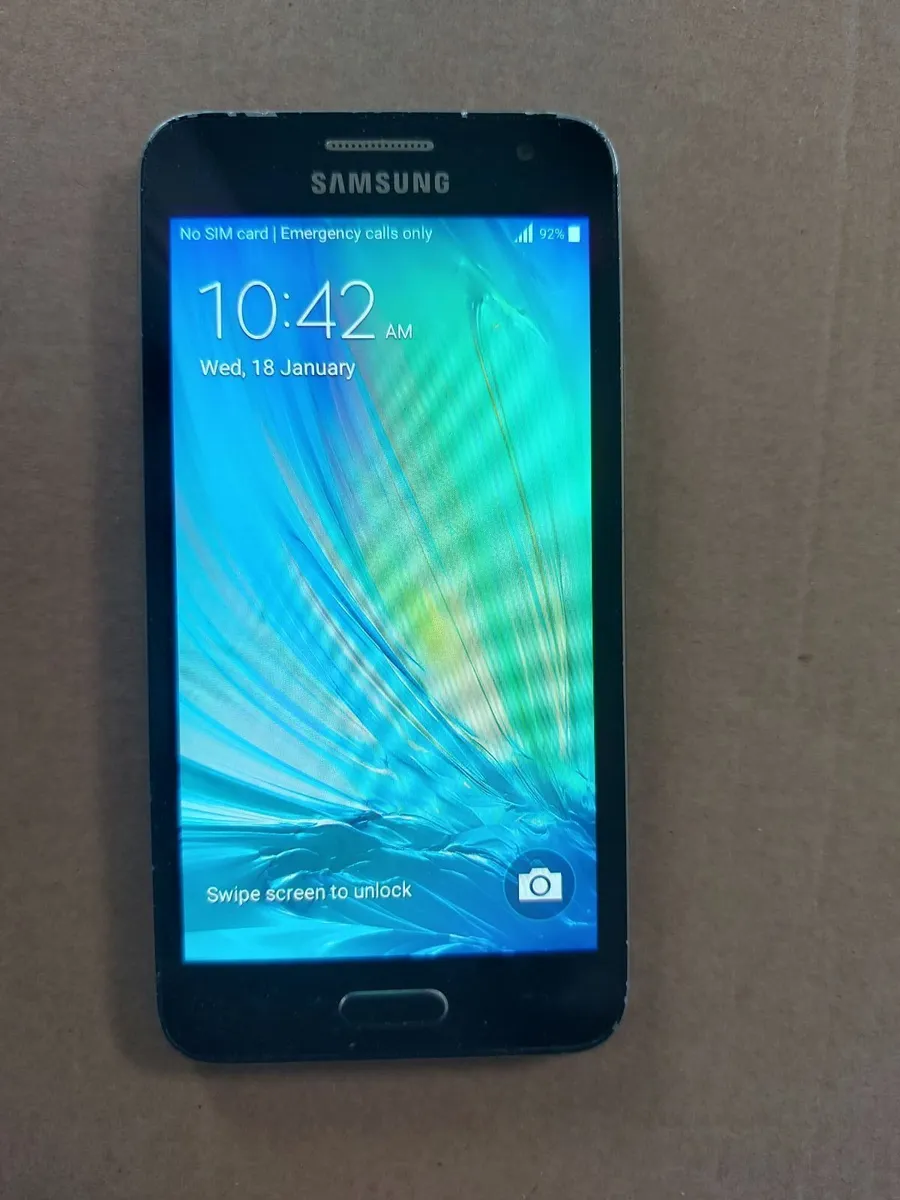 Samsung Galaxy A3, Model SM-A300FU, 16GB - Image 2