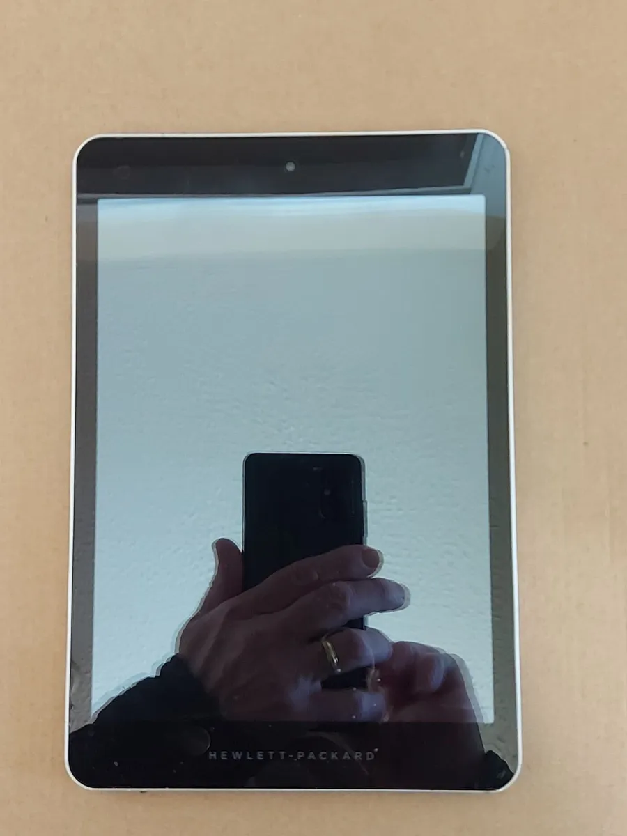 HP 8 inch Tablet, Model HP 8 G2, 16GB, excellent - Image 4