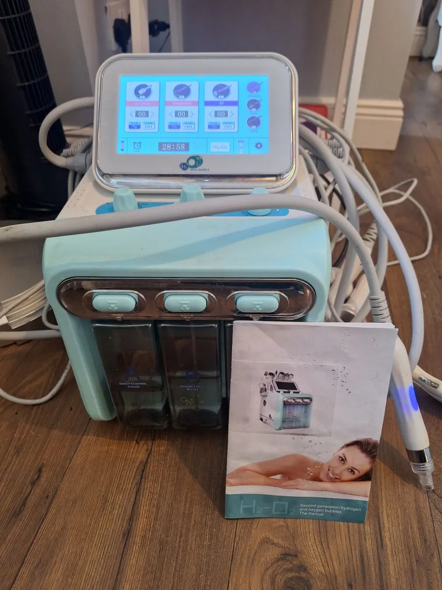 Hydro Facial Machine - Image 4