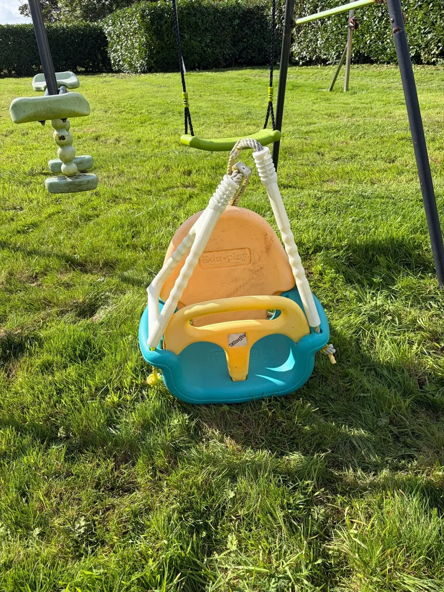 Kids swing and see-saw - Free to take away - Image 2