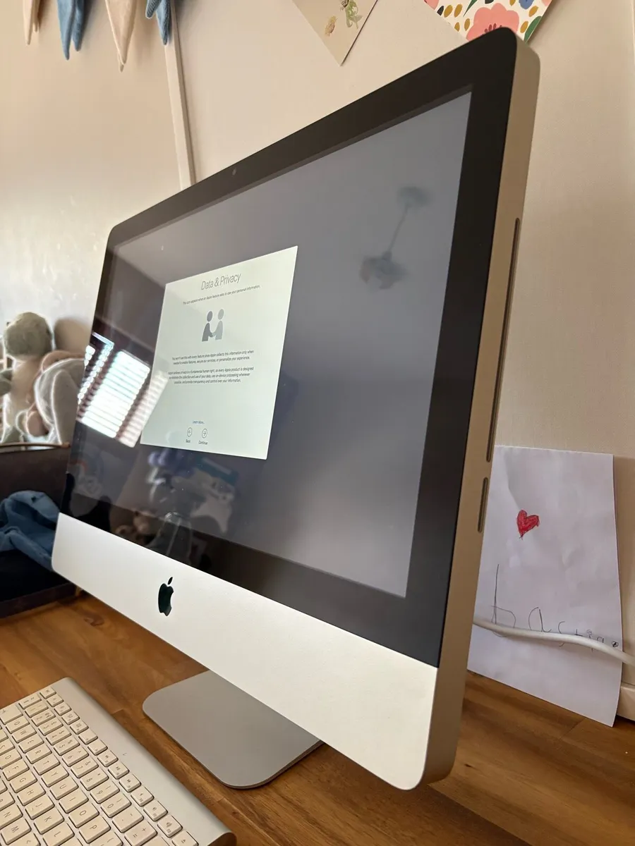 iMac 21.5” 2011 8GB 1TB - Image 3