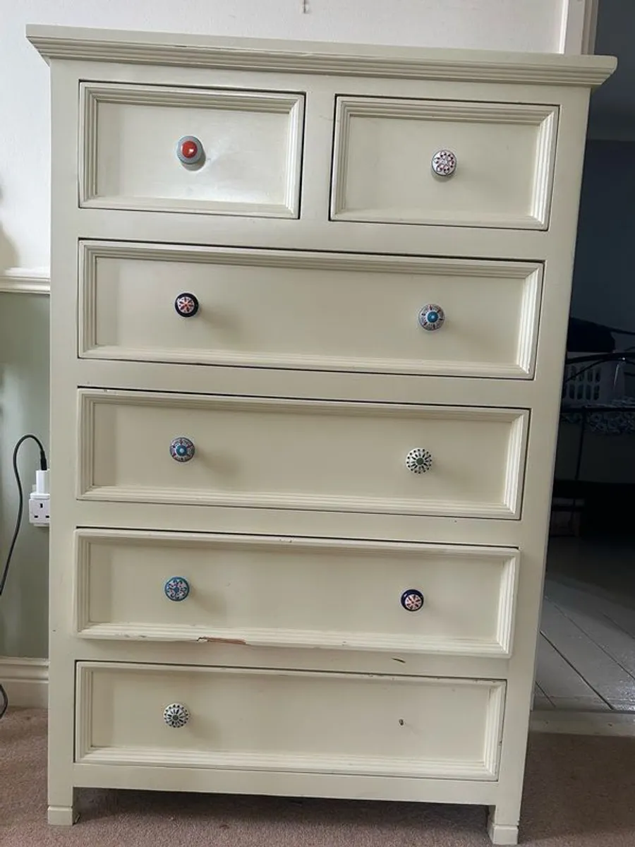 Cream chest of drawers - Image 1