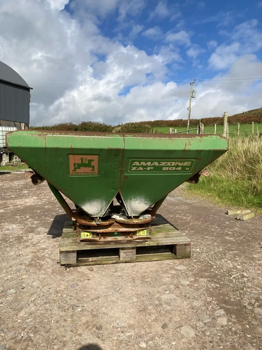 Fertiliser spreader - Image 2
