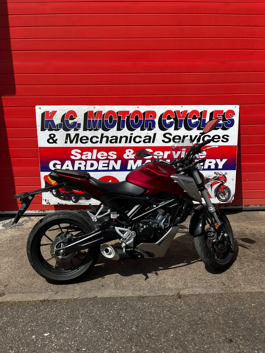 Honda CB 125R - Image 2
