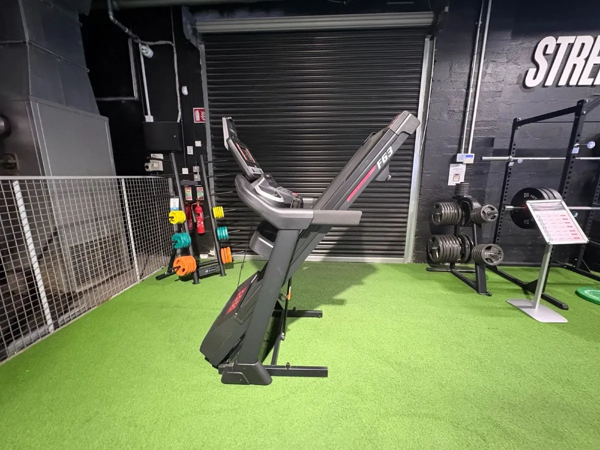 Sole F63 Folding Treadmill| 3 CHP | 19 km/h - Image 3