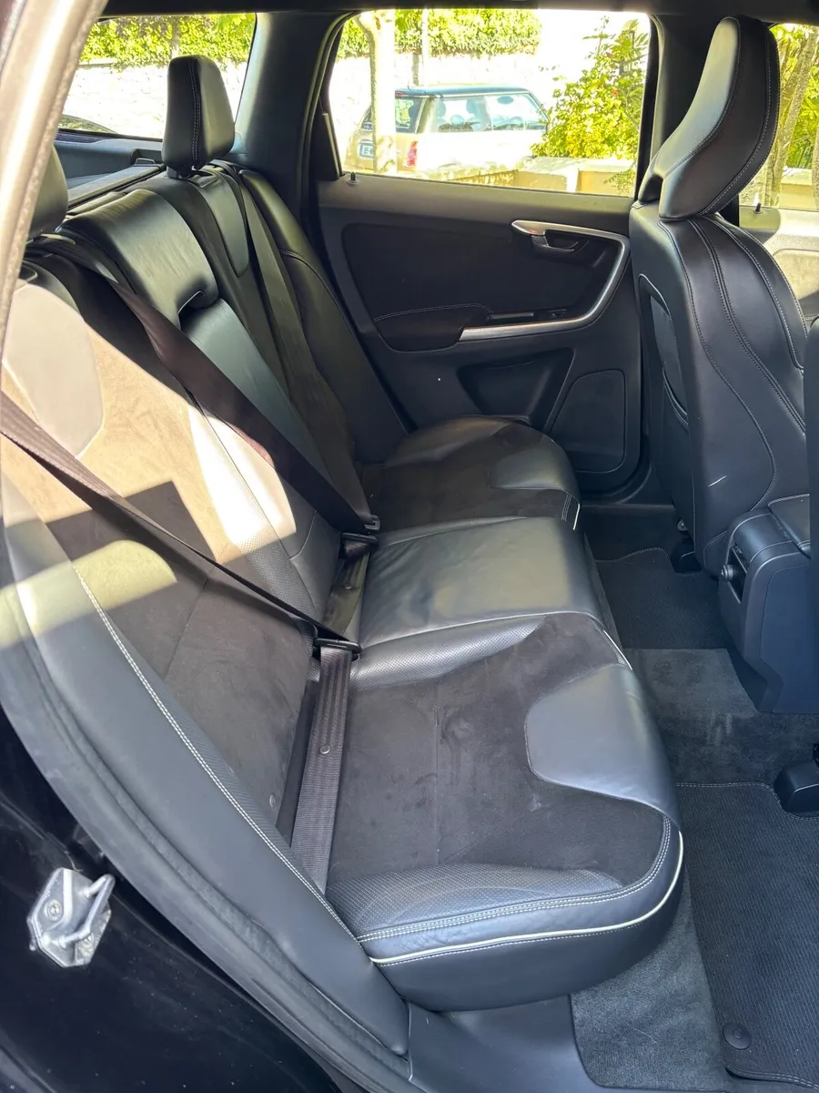 Volvo XC60 - Image 4