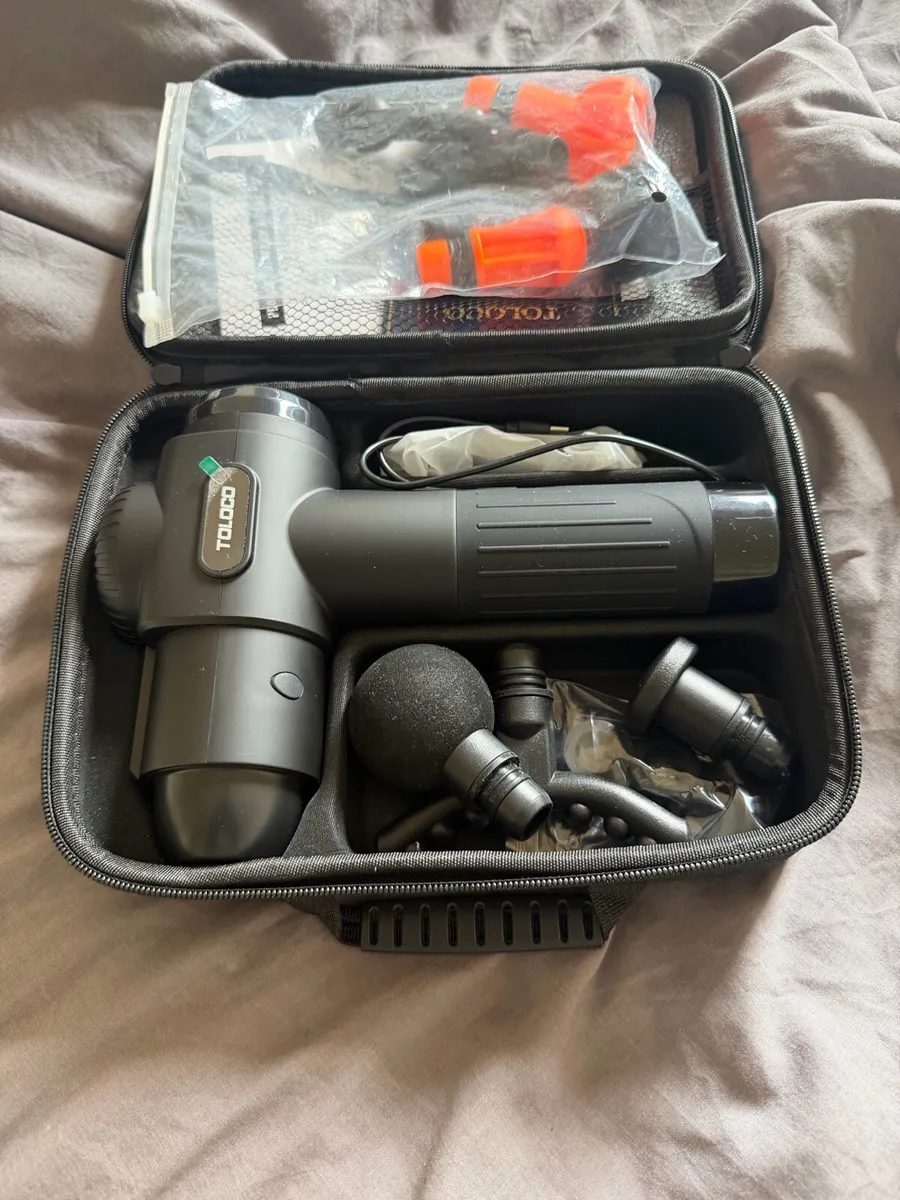 TOLOCO EM26 Massage Gun + Attachment + Case - Image 1