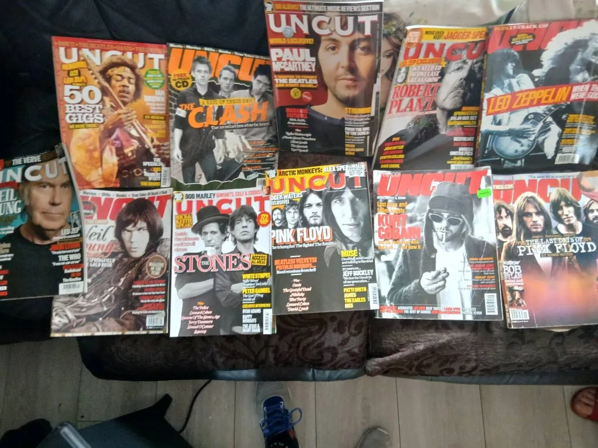 11 old issues of Uncut - Image 1