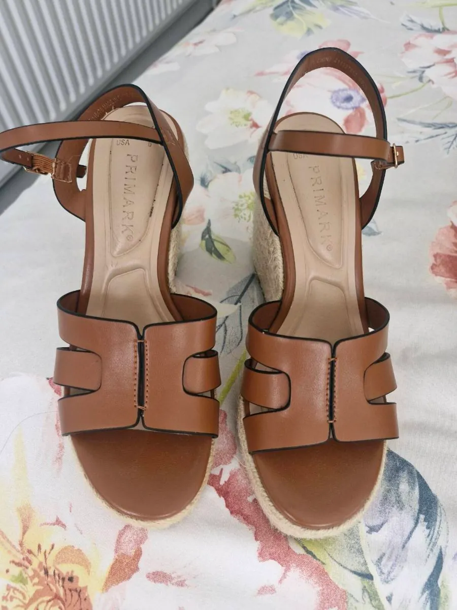 Brown Wedges - Image 1