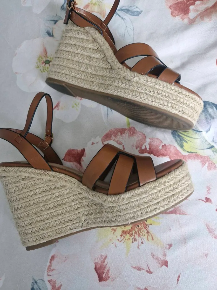 Brown Wedges - Image 4
