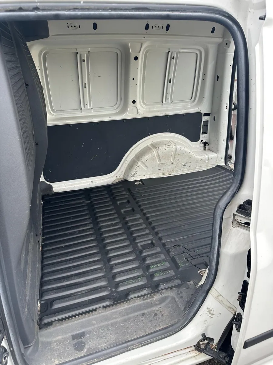 Volkswagen caddy 2012 - Image 4