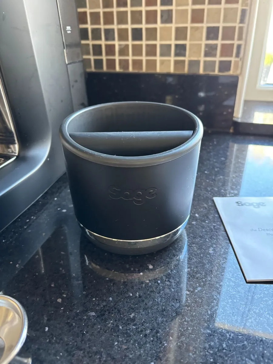 Sage Barista Express Espresso Machine - Image 4