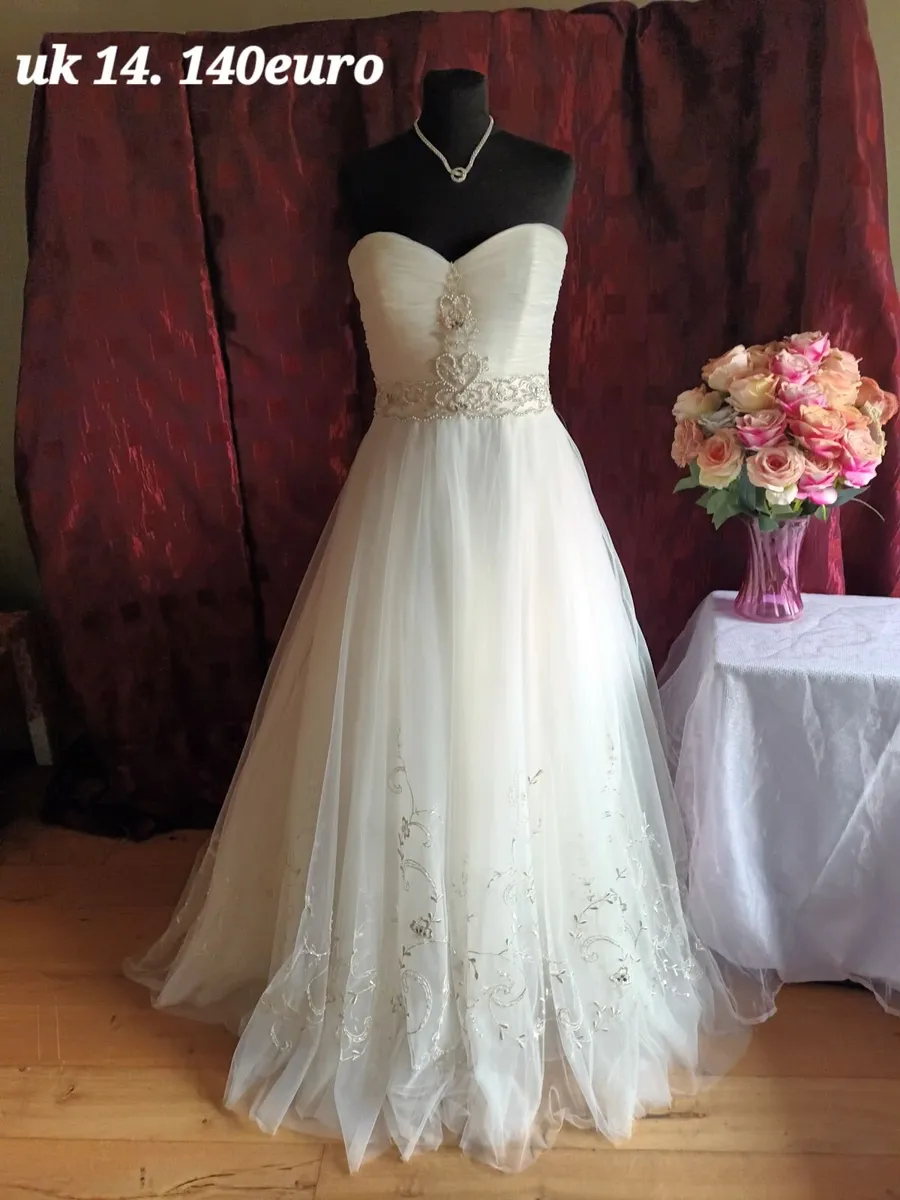 Dresses - Image 3
