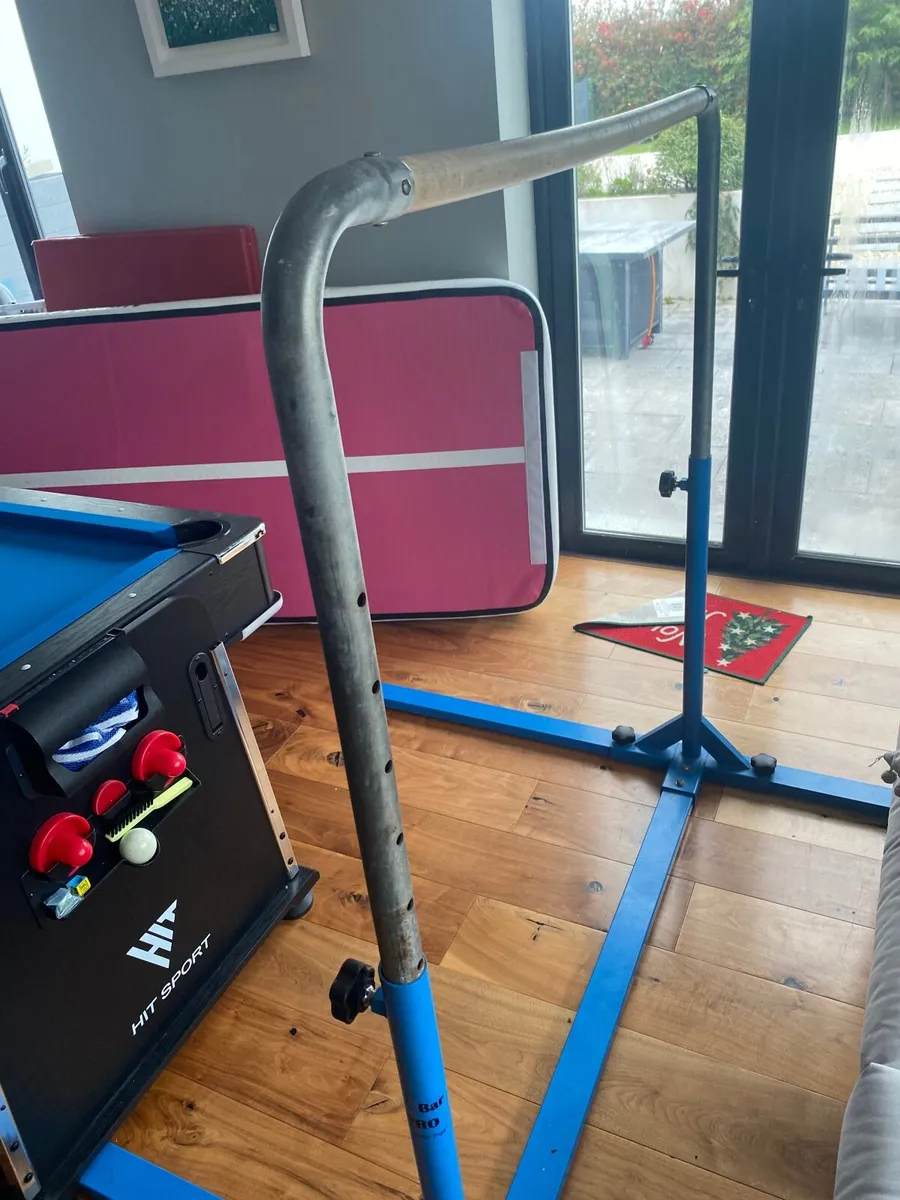 Gymnastics bars - Image 2