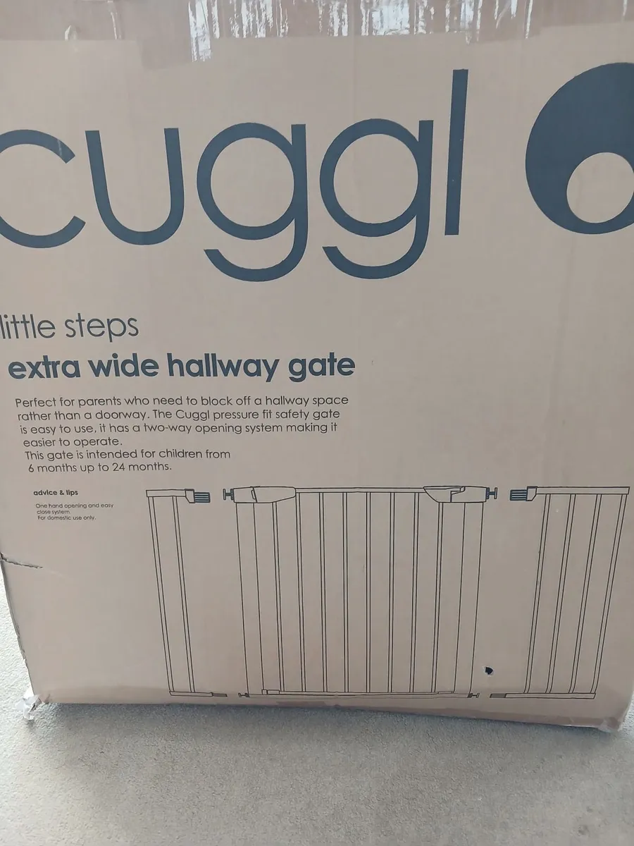 Stair / hallway gate (extra wide) - Image 1