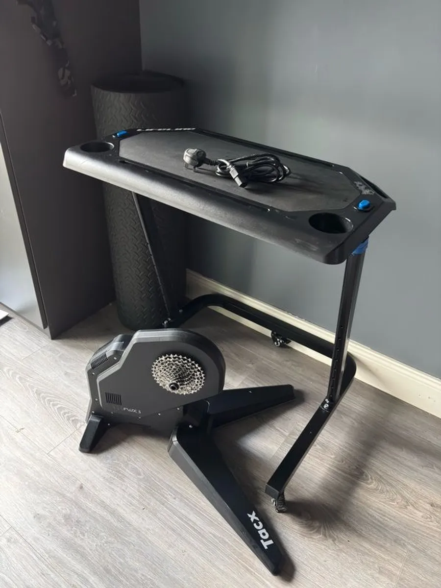 Tacx Flux S Turbo Trainer and Table - Image 3