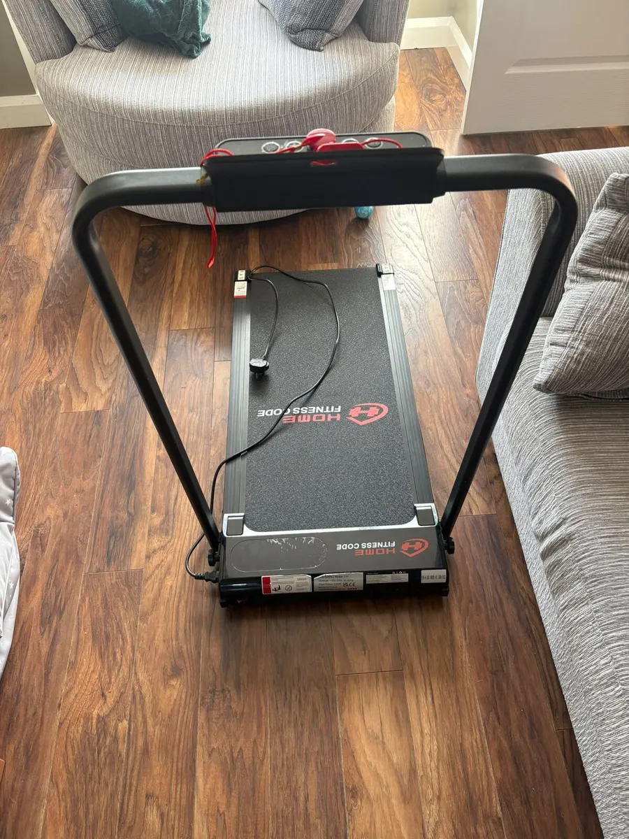 Treadmill for sale - speed 1-6km/hr - Image 2