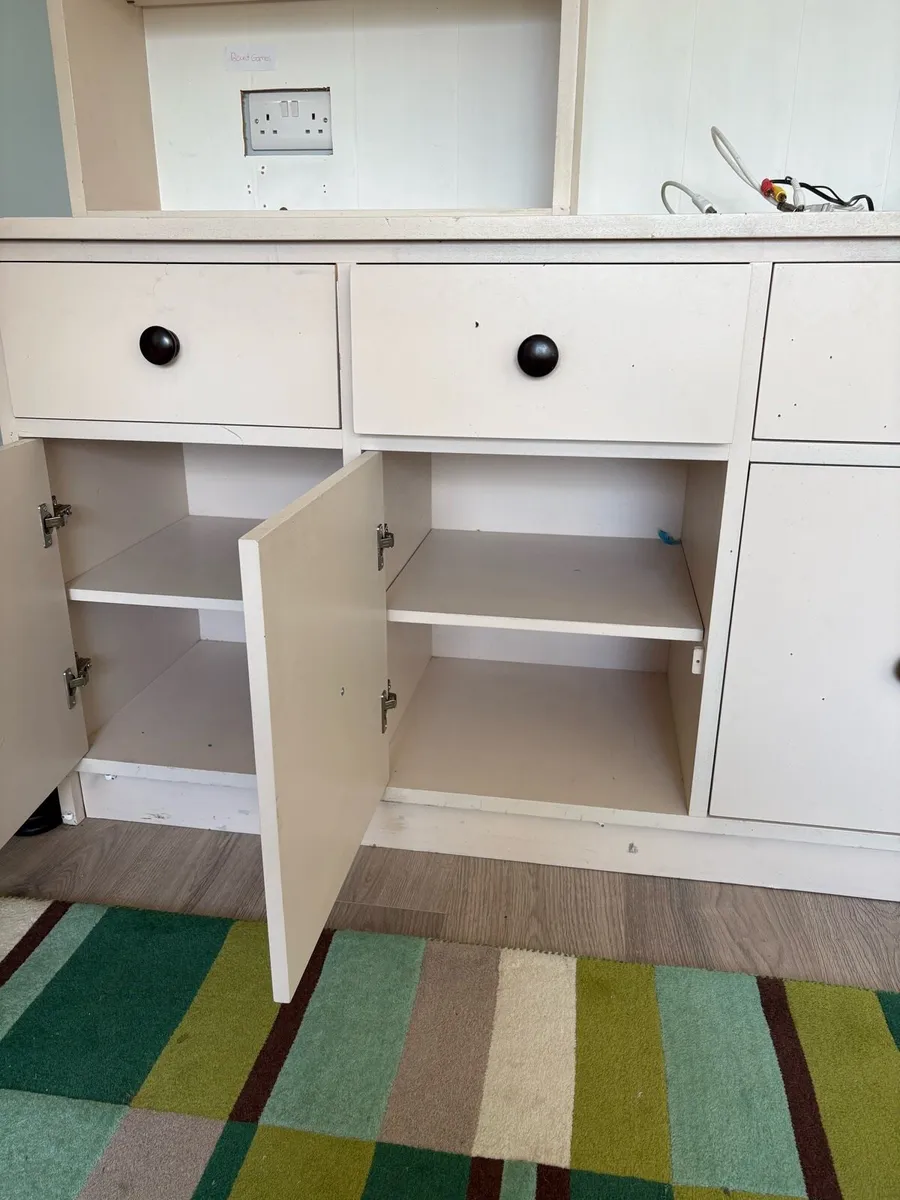 Built in tv unit - Image 2