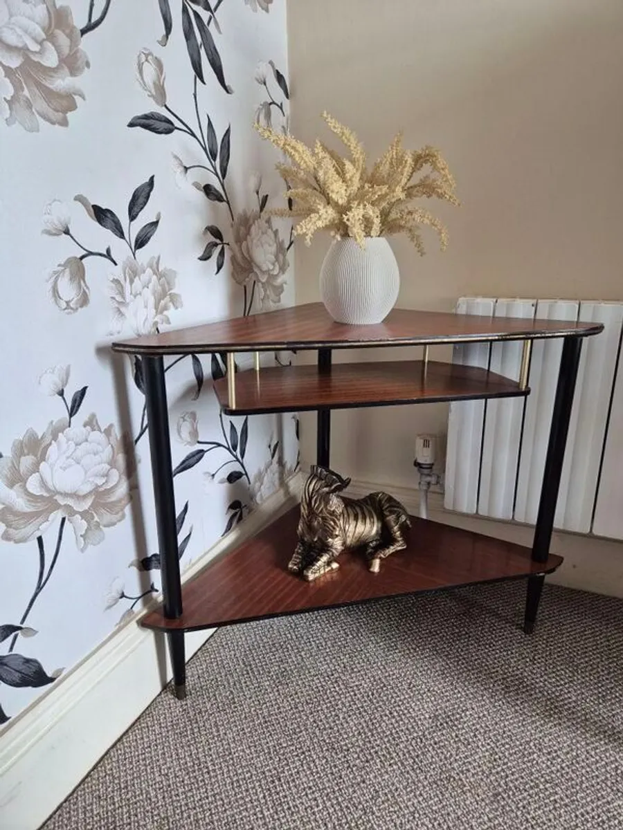 mid century corner table - Image 1