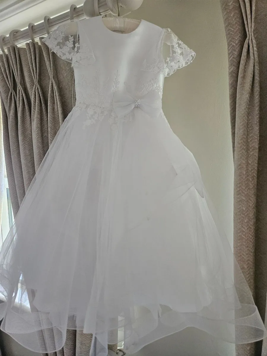 Girl's Communion Dress and accessories - Image 2