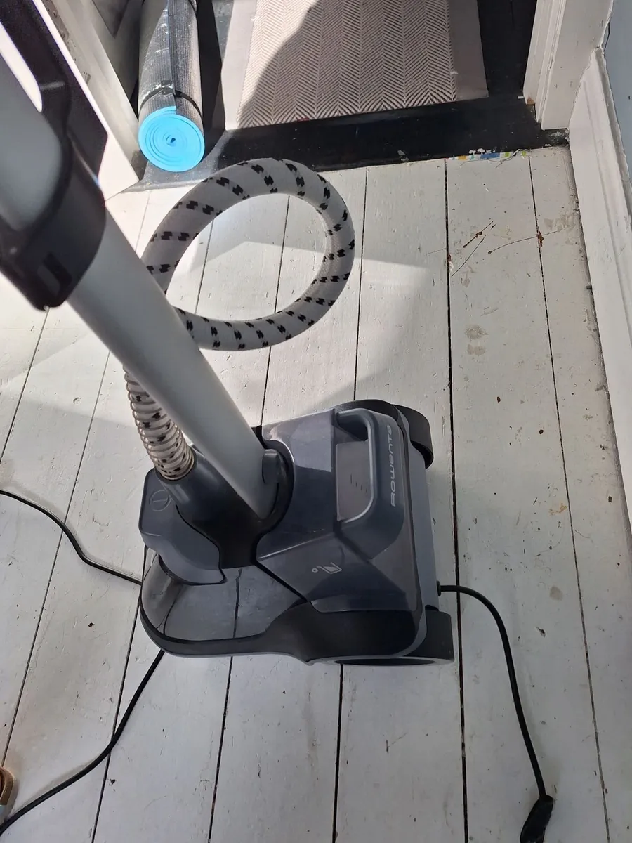 Clothes steamer - Image 2