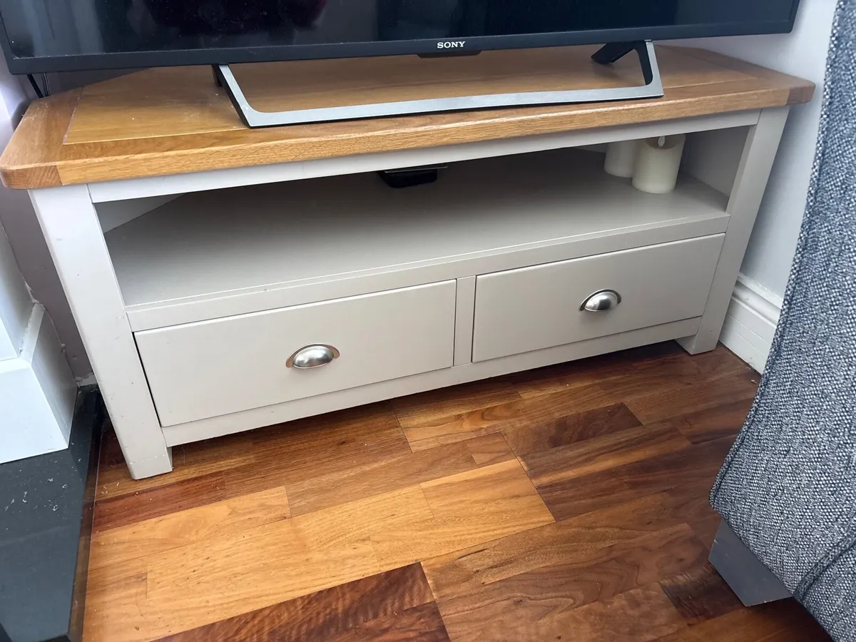 Tv unit