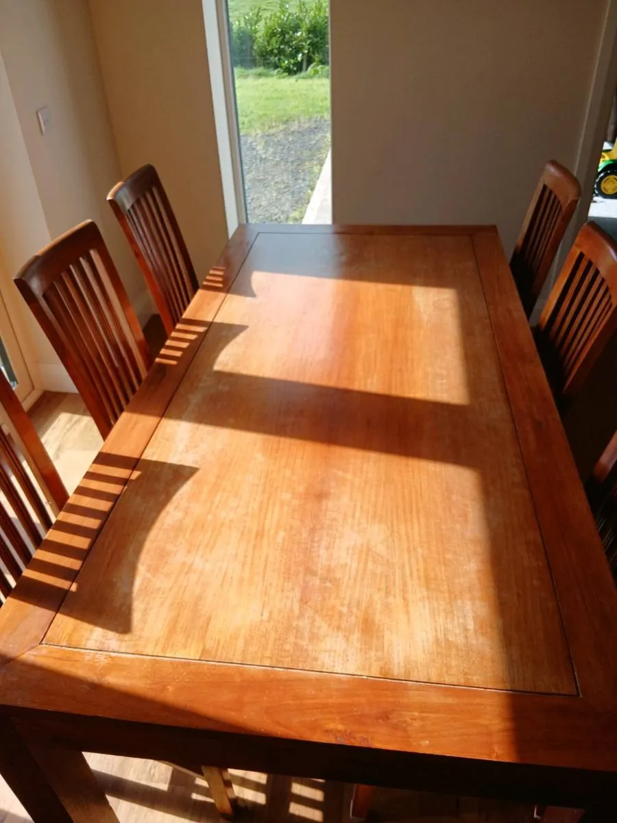 Large dining table and chairs - Image 1