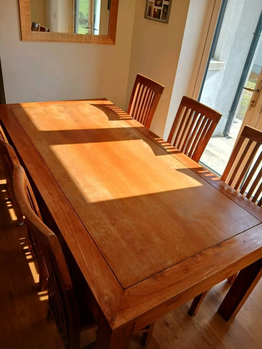Large dining table and chairs - Image 4