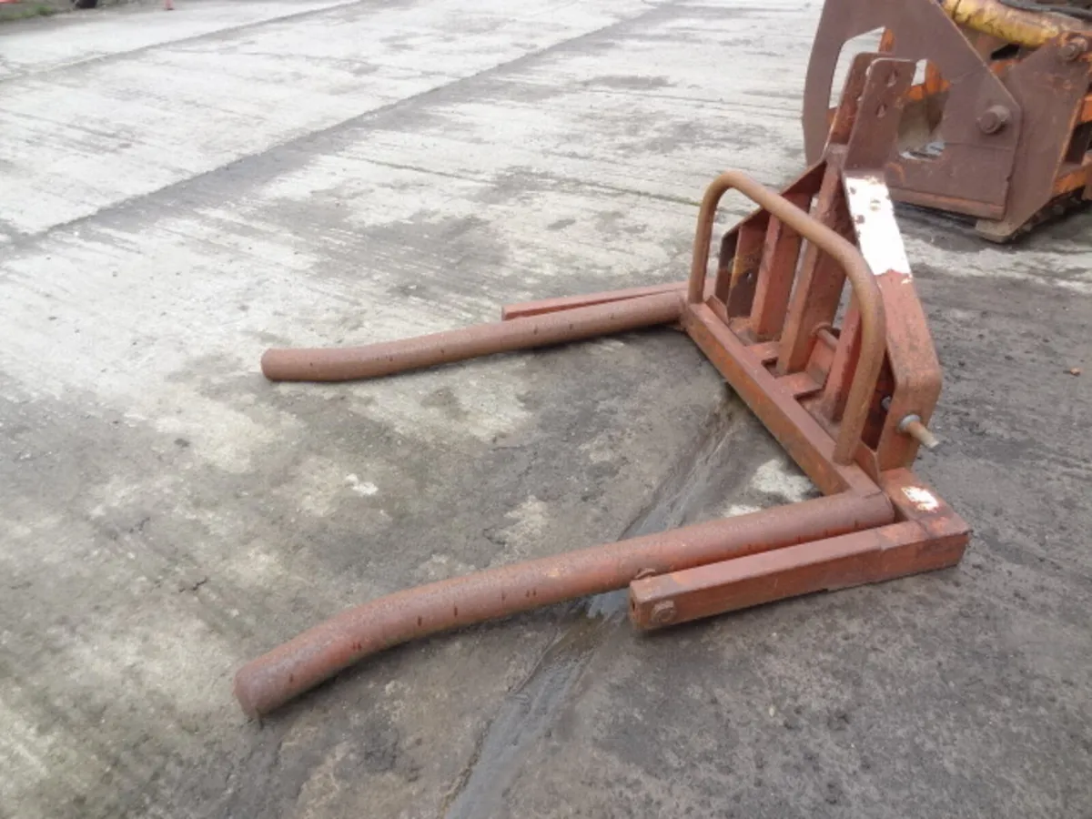 Nugent and Fleming Single Bale Lifter - Image 4