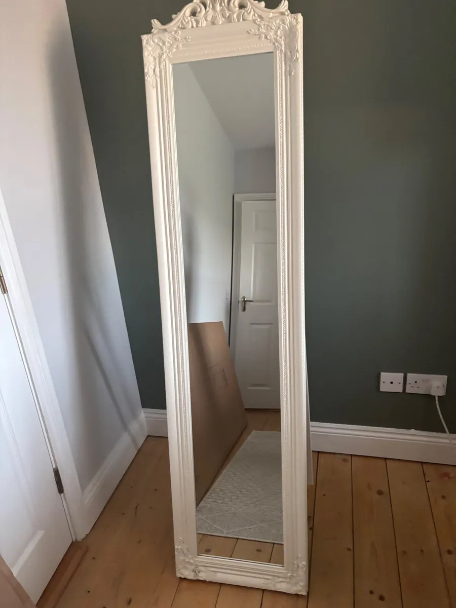 FULL LENGTH MIRROR - Image 1