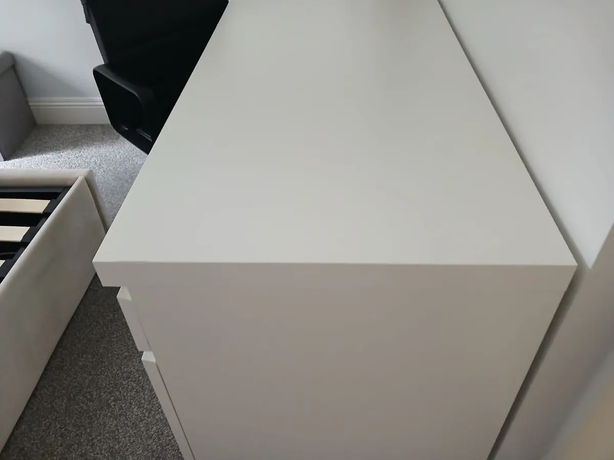 New desk - Image 4