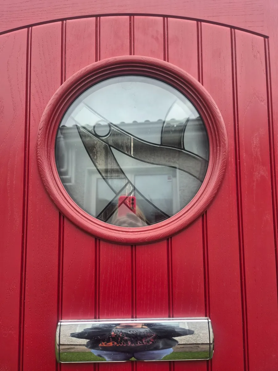 Red Palladio composite Front Door - Image 2
